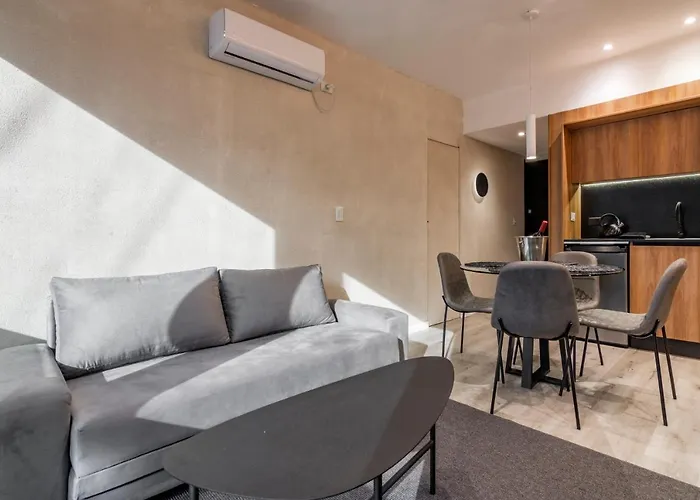 Deluxe Family Suite